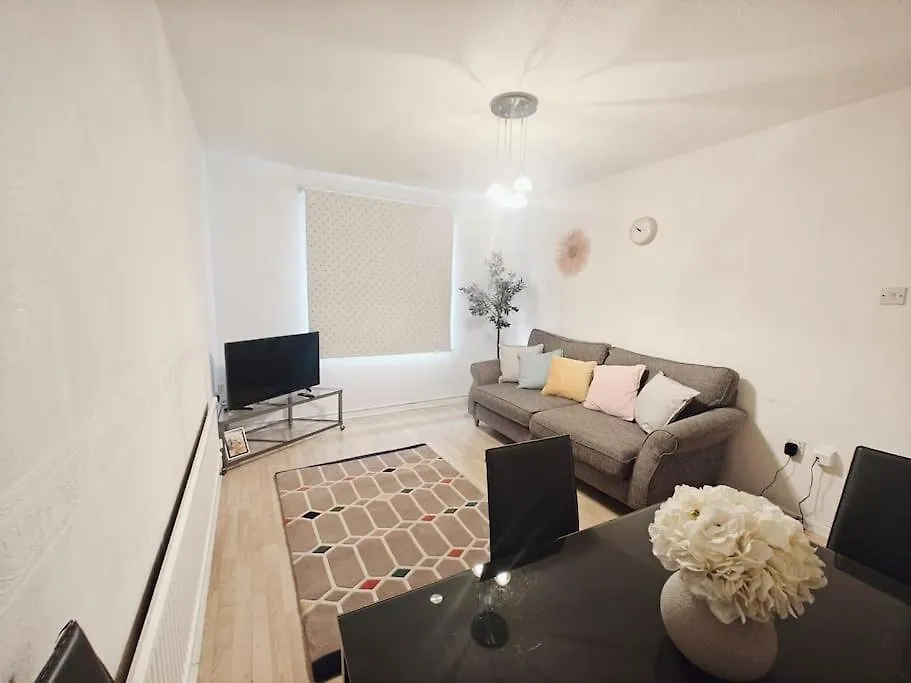 City Airport Apartment London